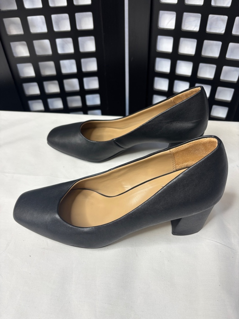🖤 Naturalizer Block Heel Pumps Women's 9 Black Square Toe Comfort Dress 🖤 - Picture 3 of 9